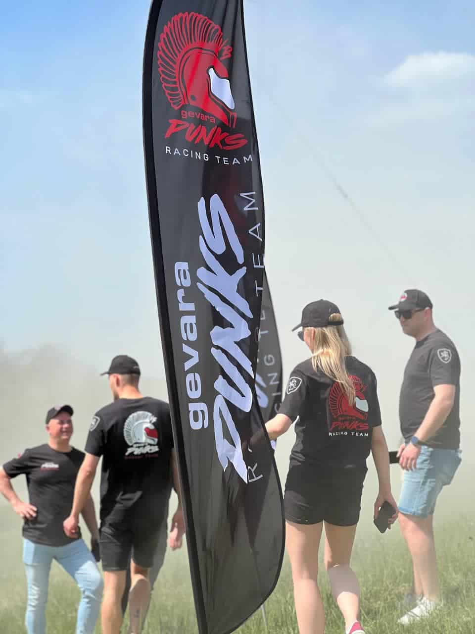 gevara-punks-racing-team-transportation-vecpils-rally-latvija-@